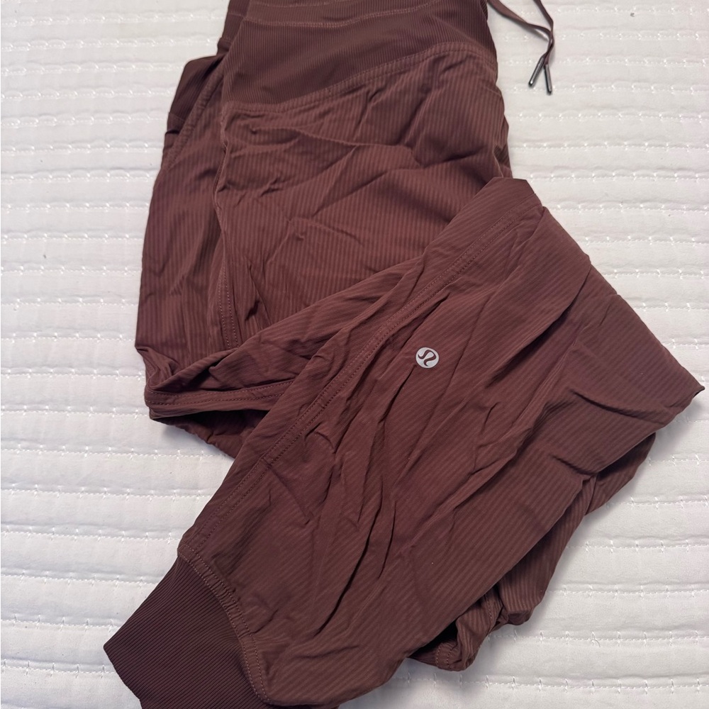 lululemon athletica brown dance studio joggers - size 4 - BRAND NEW!